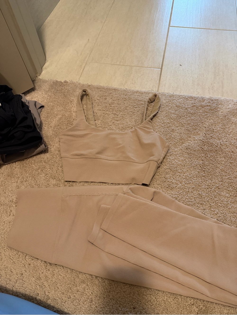 Women’s beach riot taupe workout set